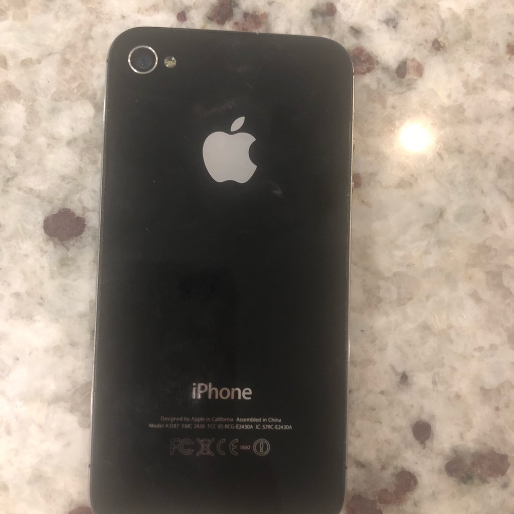Apple iPhone 4